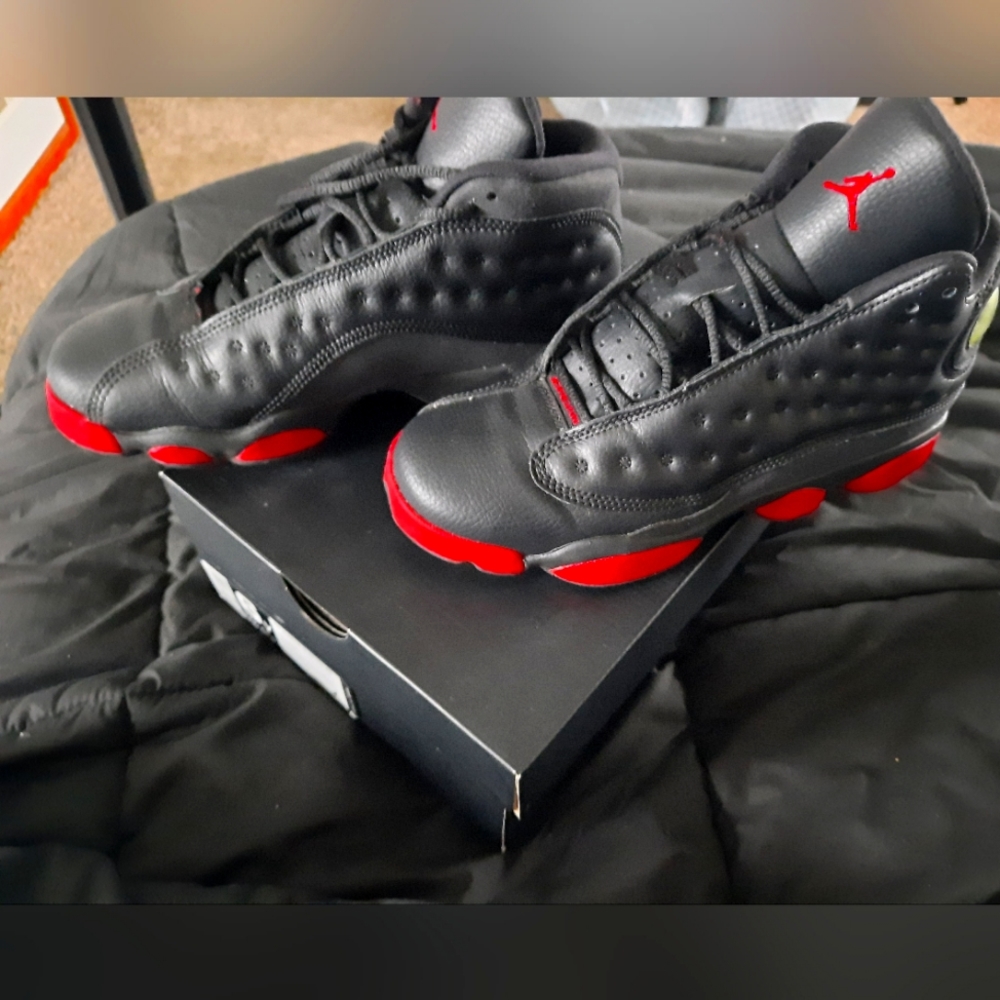 Air Jordan Retro 13 red EUC